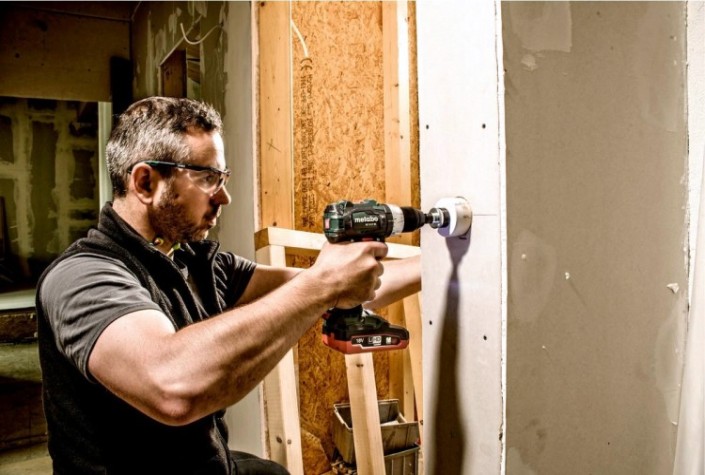 Дрель-шуруповерт аккумуляторная METABO BS 18 LT BL 2x4,0 Ач, бесщеточная [602325800]