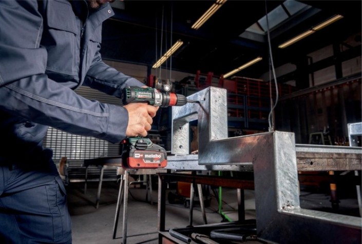Дрель-шуруповерт аккумуляторная METABO GB 18 LTХ BL Quick i 2x5,2 Ач, бесщеточная (Резьборез) [602362500]