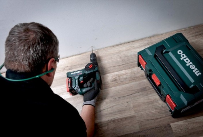 Перфоратор аккумуляторный METABO PowerMaxx BH 12 BL 16 2х4.0 Ач LiHD [600207800]