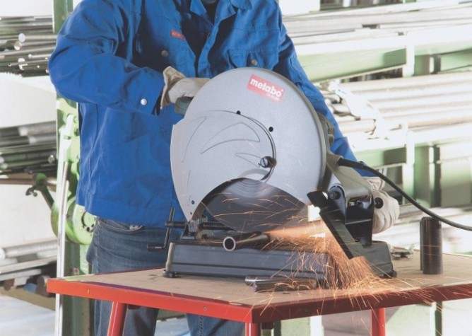 Пила монтажная сетевая METABO CS 23-355 [602335850]