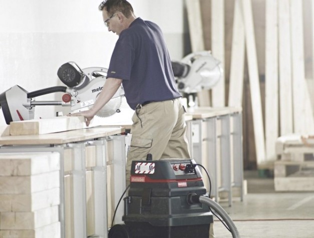 Пила торцовочная сетевая METABO KGS 254 I Plus [0102540200]