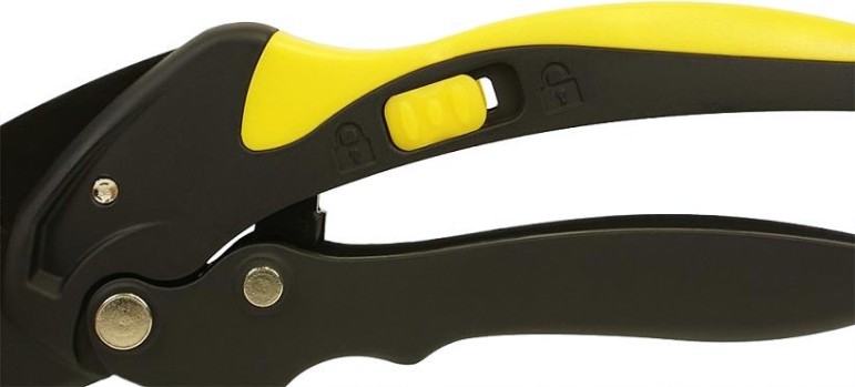 Секатор HANSKONNER HK3012-07-23 200 мм с храп механиз алюмин ручка верх. лезвие с Секатор HANSKONNER HK3012-07-23 200 мм с храп механиз алюмин ручка верх. лезвие с