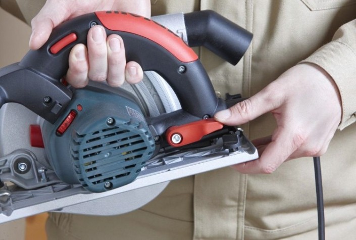 Сетевая дисковая пила METABO КSE 55 Vario PLUS [601204000]